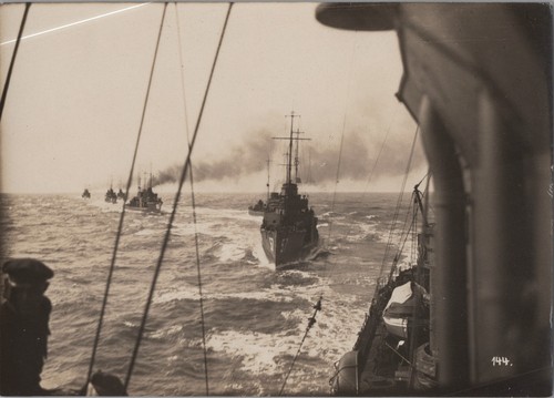 Foto kreuzer emden - emden,, in