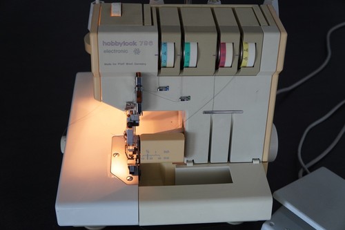 Pfaff hobbylock 796 overlock - pfaff,