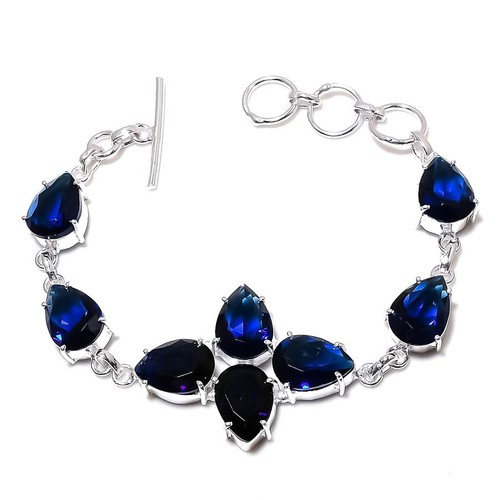 Handgefertigtes blaues