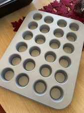 Mini Muffin Backform für 24 Muffins