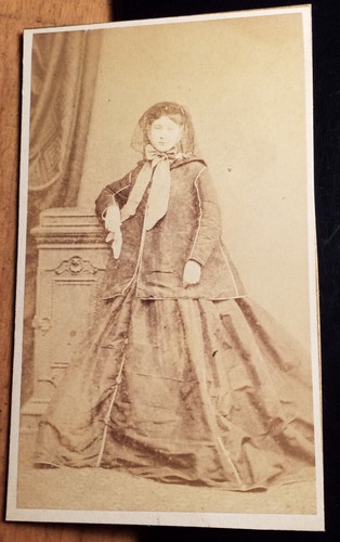 Junge frau reifrock - junge, ca