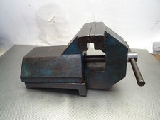 Alter Massiver  Schraubstock