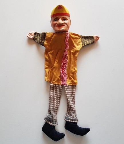 Alte handpuppe mit holzkopf - mit,