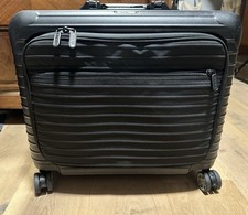Rimowa Bolero Essential Sleeve Pre LVMH Buisness Cabin