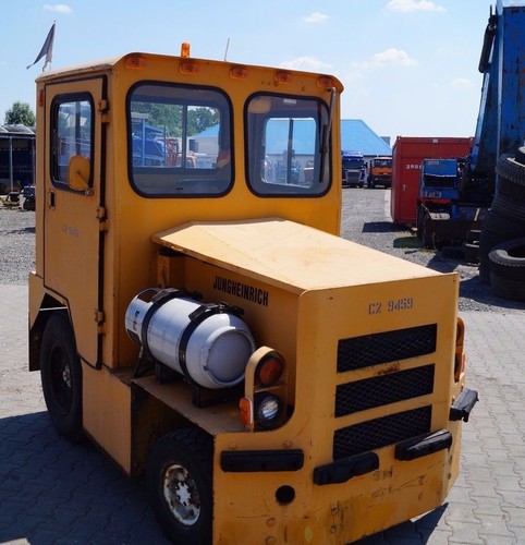United tractor 340 - tractor, a8