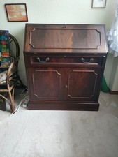 Sekretär Nussbaum 1,00 M