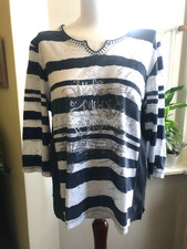 Dunkelblau/weiß gestreiftes Shirt (leichter Pulli)  Print von Bagoraz Gr. M