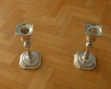 Ein Paar versilberte