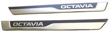 Skoda Octavia 4 IV NX 5E3853813A Zierleiste Unterholm edelstahl Einstiegsleiste