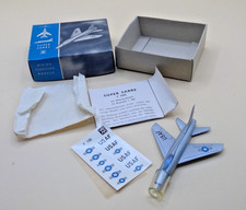 Wiking Modellflugzeug Super Sabre F-100 Serie 1:200 im Originalkarton