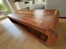 Sklum Couchtisch aus Akazienholz  