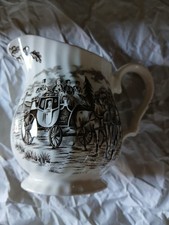 Milchkännchen,  Myott Staffordshire "Royal Mail", schwarzbraun weiß, 1A-Zustand