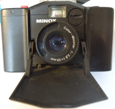MINOX 35 EL KAMERA  mit  Color Minotar 1:2,8 f-35mm Objektiv incl. Tasche defekt