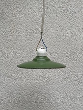 Emaille-Industrielampe / Werkstattlampe. Fassung aus Keramik. Stoffkabel.