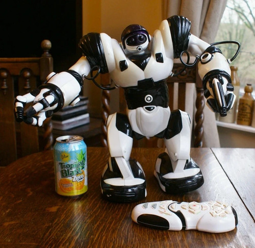 Vintage wowwee robosapien - vintage,