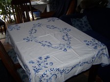 Tischdecke alt weiß, blau