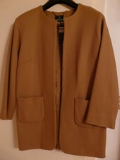 Kurzmantel neu von Madeleine 70% Wolle, Gr.44