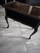 alter Beistelltisch mit