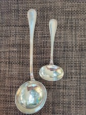 Christofle Malmaison versilbert, 1 Suppenschöpfer und 1 Saucenschöpfer, wie neu!