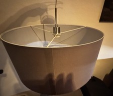 Neu, Riesige Deckenleuchte