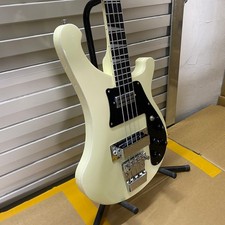 Cream White RK 4-String Bass