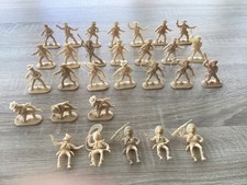 Figuren Konvolut JEAN HÖFLER 29 unbemalte COWBOYS beige 1. Gen. 1x Fehlprägung
