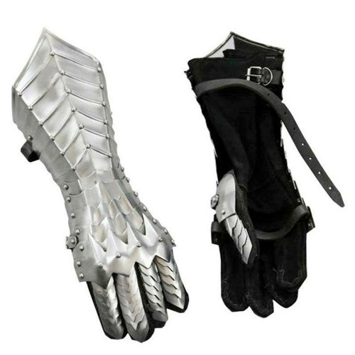 Medieval nazgul armor gauntlet - medieval,