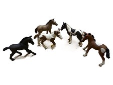 Schleich Pferde Fohlen Set