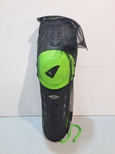UFO PLAST Knieprotektoren Crypton Motocross-Endu schwarz / grün (KP13002#K)
