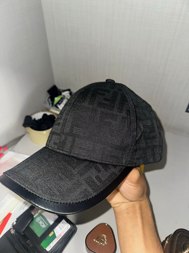 Fendi cap monogramm - fendi,