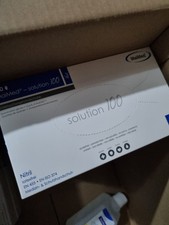 Pflegebox, bestehend aus Desinfektions Tücher, Latex Handschuhe, 2 Flaschen Desi