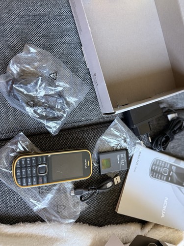 Nokia classic 3720 yellow - ,