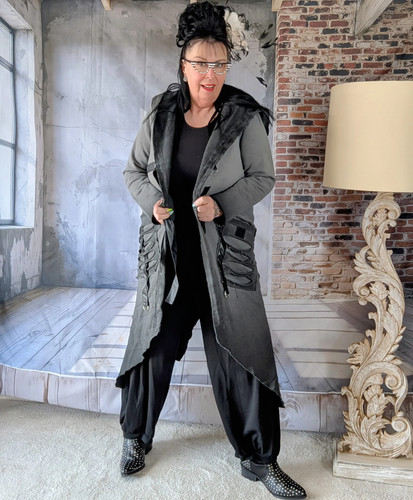 Redesign sweatmantel mit cut - redesign,