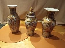 Konvolut japanischer Vasen