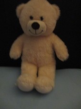 1 kuscheliger Teddybär