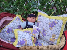 5-tlg. Puppenwagen Garnitur Kissen Set Tiere Katze Vogel Hase Bär gelbe Spitze