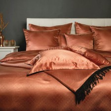 Seidenweber Collection 100% Seiden Bettwäsche im Design Wega J46 copper gewebt