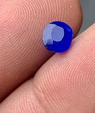 0.80 carats Faceted Deep Blue