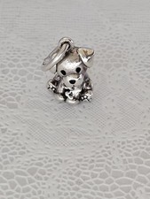 Original Pandora Labrador