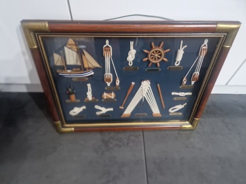 Knotenbrett hinter glas - knotenbrett,