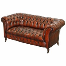 SELTENES KLEINES 174 CM BREITES RESTAURIERTES CHESTERFIELD VIKTORIANISCHES WHISKEYBRAUNES LEDERSOFA