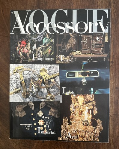 Vogue italia accessory - vogue, guide
