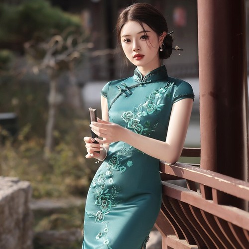 Elegantes chinesisches grünes