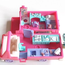 Vintage Polly Pocket Holiday