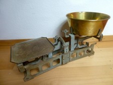 Alte Waage Gusseisen • 10 kg