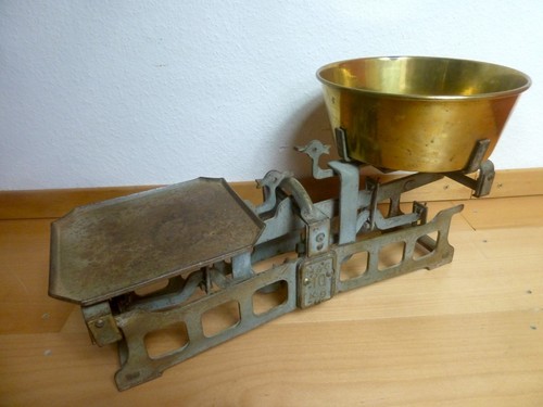 Alte waage gusseisen 10 - gusseisen, •