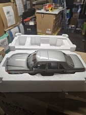 1:18 Norev Mercedes Benz  560 Sel Grey 