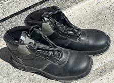 Sicherheitschuhe / Stiefel mit Stahlkappe Gr. 44 neu TOP