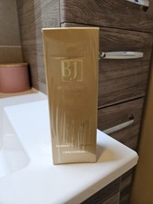 Beate Johnen Skinlike