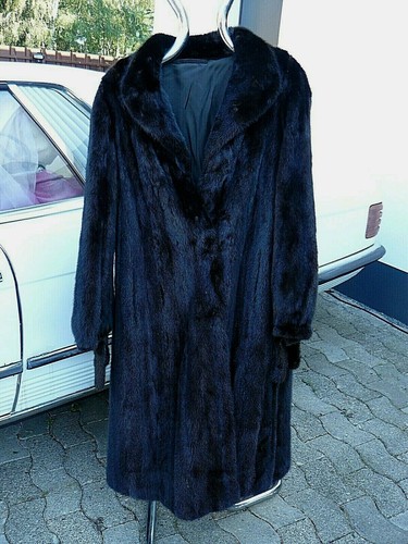Ein pelzmantel blackglama - ein,
